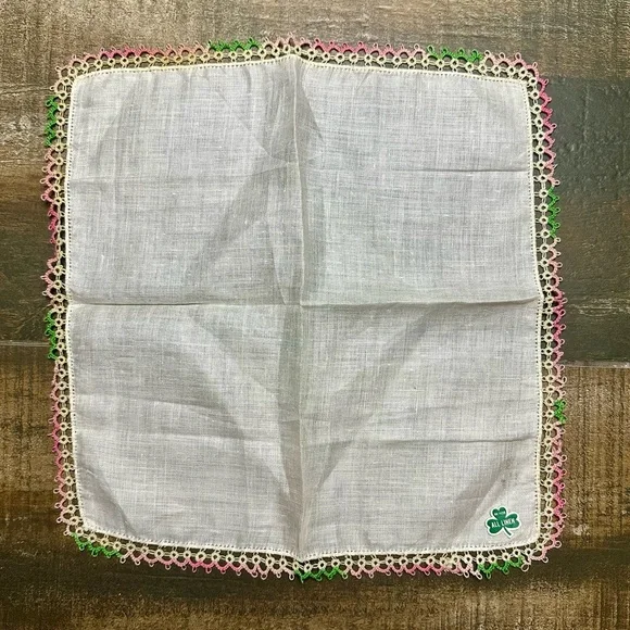 Vintage Linen Handkerchief w/ Pink & Green Lace Trim – 15” - Picture 2 of 6